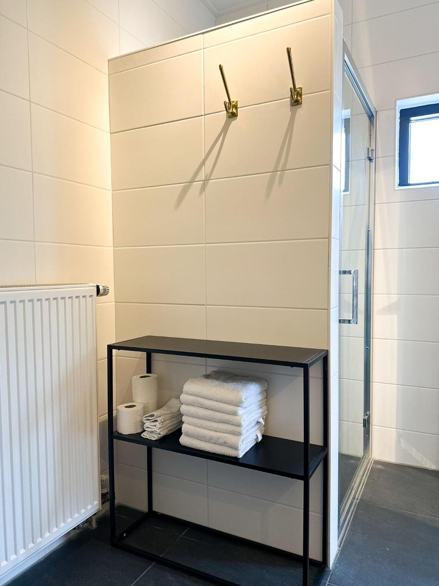 Bed & Breakfast Waterpoort - Incl Gratis Licht Ontbijt En Parking Sneek Eksteriør bilde