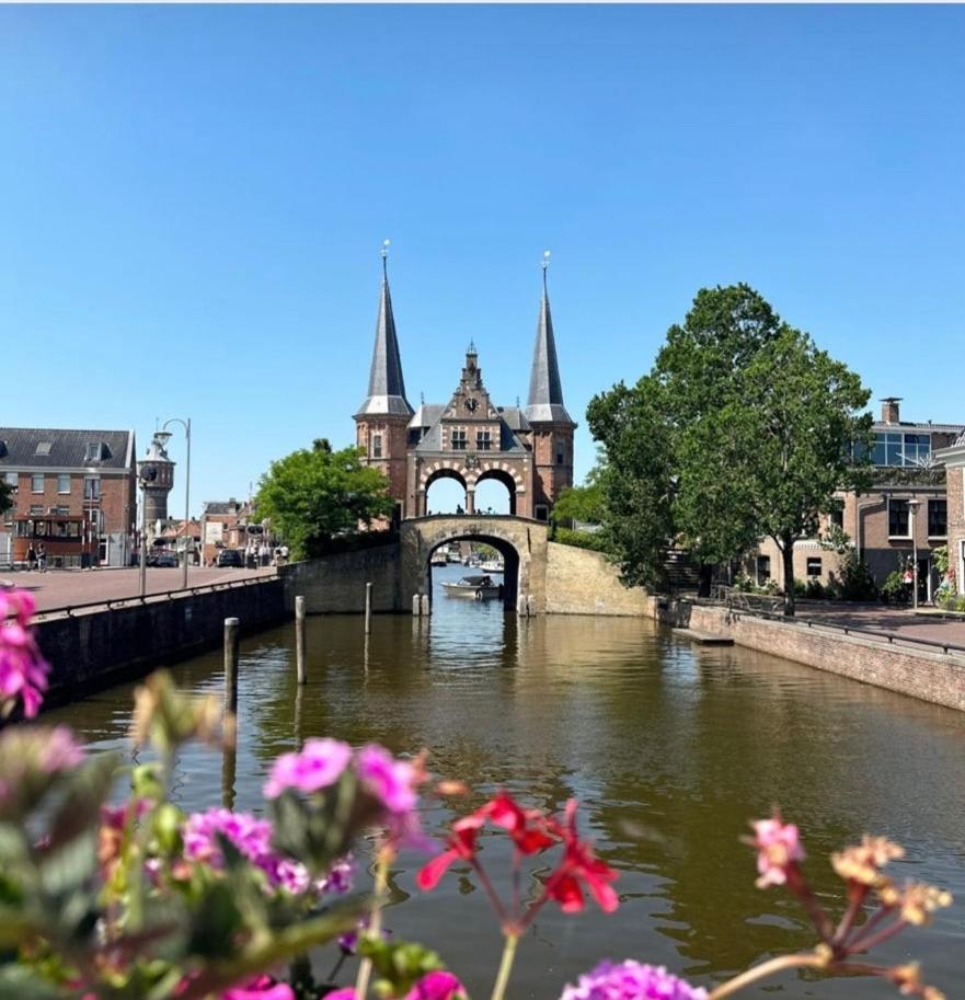 Bed & Breakfast Waterpoort - Incl Gratis Licht Ontbijt En Parking Sneek Eksteriør bilde